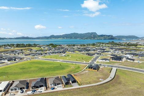 Photo of property in 10 Korimako Lane, One Tree Point, 0118