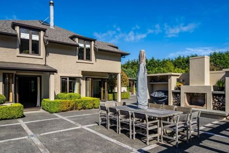 Photo of property in 87 Woodburn Drive, Takapu Valley, Wellington, 5028