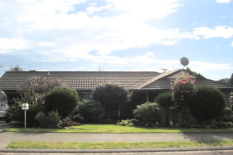 Photo of property in 8 Ryegrass Dell, Welcome Bay, Tauranga, 3112
