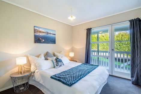 Photo of property in 17 Houston Place, Bayview, Auckland, 0629