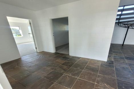 Photo of property in 3 Moera Place, Stanmore Bay, Whangaparaoa, 0932