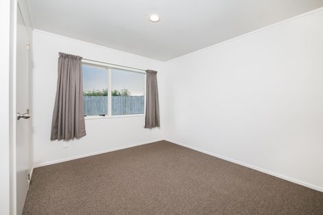 Photo of property in 15 Hocken Place, Mangere Bridge, Auckland, 2022