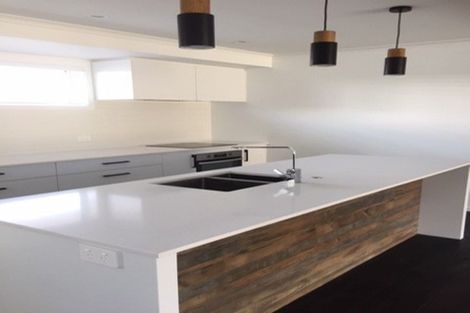 Photo of property in 10 Bill Miller Drive, Papamoa, 3118