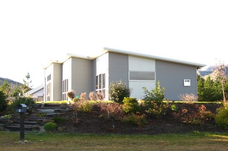 Photo of property in 9 Rere Road, Lake Hayes, Queenstown, 9304