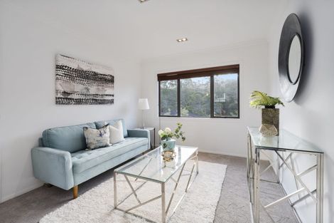 Photo of property in 54 Sapperton Drive, Henderson, Auckland, 0612