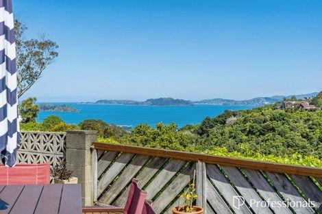Photo of property in 14 Bushey Way, Maungaraki, Lower Hutt, 5010