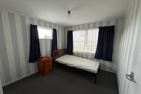 Photo of property in 21 Minaret Drive, Bucklands Beach, Auckland, 2014