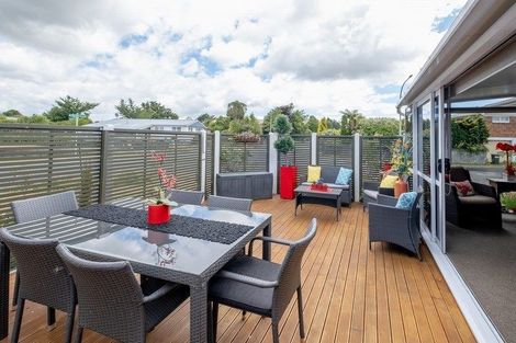 Photo of property in 16 Montjoy Street, Stratford, 4332