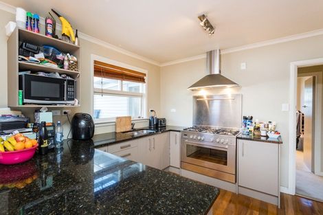 Photo of property in 4 Woodstock Place, Hokowhitu, Palmerston North, 4410