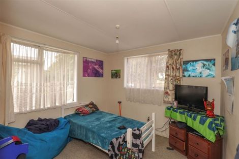Photo of property in 2 Graham Place, Huntly, 3700