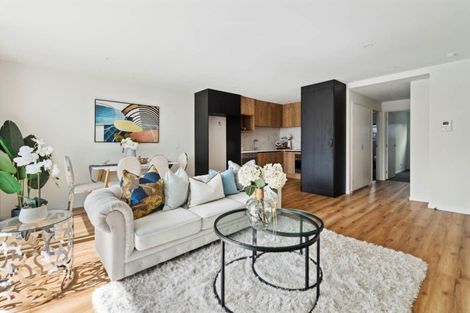 Photo of property in 2/1g Dishys Road, Flat Bush, Auckland, 2019