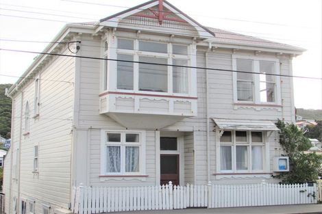 Photo of property in 4/110 Clyde Street, Island Bay, Wellington, 6023