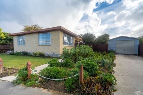 Photo of property in 66 Vivian Street, Burwood, Christchurch, 8083