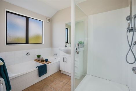 Photo of property in 15 Milford Street, Aotea, Porirua, 5024