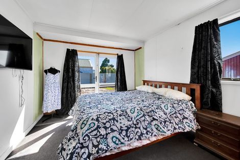 Photo of property in 27 Gore Street, Normanby, Hawera, 4614