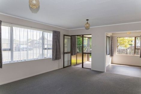 Photo of property in 18 Victoria Avenue, Dannevirke, 4930