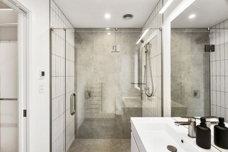 Photo of property in 96 Eriksen Road, Te Awa, Napier, 4110