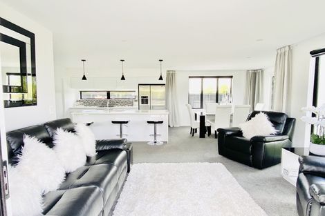 Photo of property in 13 Colebrook Drive, Rolleston, 7614