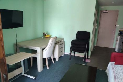 Photo of property in The Imperial Gardens Apartments, 512/135 Hobson Street, Auckland Central, Auckland, 1010