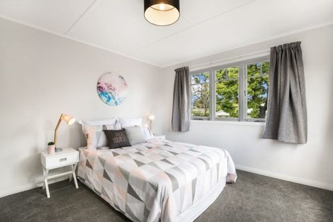 Photo of property in 9 Mack Place, Red Hill, Papakura, 2110