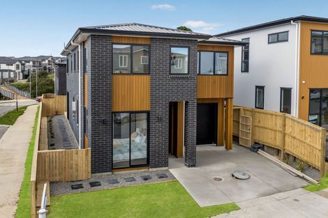 Photo of property in 32 Adamson Road, Flat Bush, Auckland, 2019