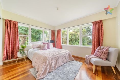 Photo of property in 102 Dowse Drive, Maungaraki, Lower Hutt, 5010