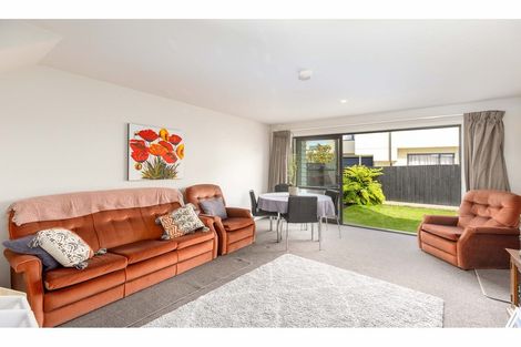 Photo of property in 3/60 Charles Street, Waltham, Christchurch, 8011