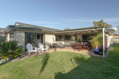 Photo of property in 18 Bishops Close, Greenmeadows, Napier, 4112