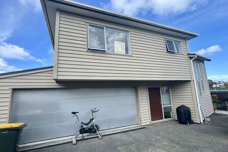Photo of property in 121a Bruce Road, Glenfield, Auckland, 0629