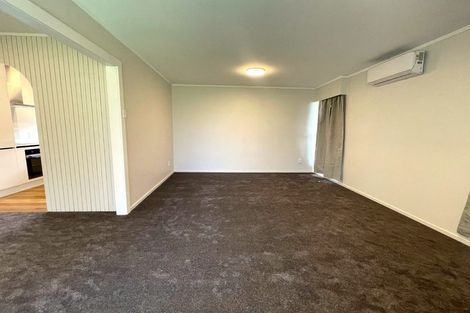 Photo of property in 1 Carbery Place, Manurewa, Auckland, 2102