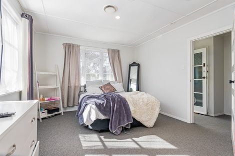 Photo of property in 32 Tweed Street, Roslyn, Palmerston North, 4414