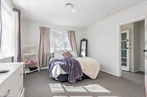 Photo of property in 32 Tweed Street, Roslyn, Palmerston North, 4414