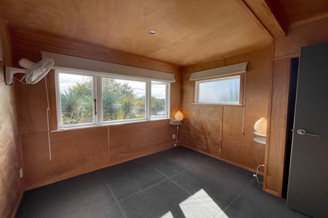 Photo of property in 4 Glen Road, Raumati South, Paraparaumu, 5032