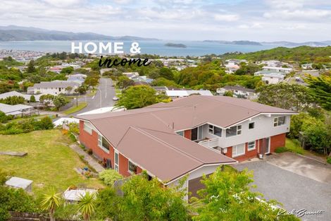 Photo of property in 39 Oakleigh Street, Maungaraki, Lower Hutt, 5010
