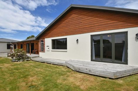 Photo of property in 2 Allan Street, Otatara, Invercargill, 9879