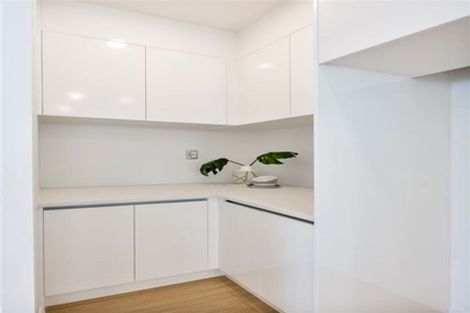 Photo of property in 3d Kingdale Road, Henderson, Auckland, 0610