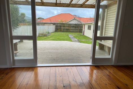 Photo of property in 110 Knights Road, Hutt Central, Lower Hutt, 5010