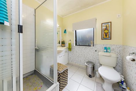 Photo of property in 123 Wattle Farm Road, Wattle Downs, Auckland, 2103