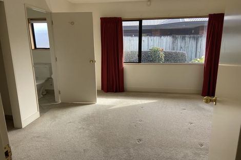 Photo of property in 1/14 Vincent Street, Waterloo, Lower Hutt, 5011