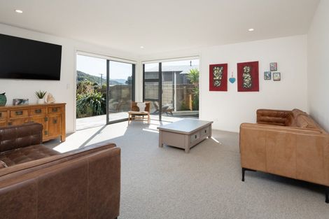 Photo of property in 11b Beach Road, Waikawa, Picton, 7220