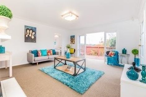 Photo of property in 165 Edmonton Road, Te Atatu South, Auckland, 0610