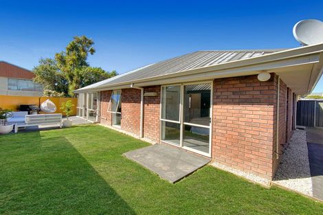 Photo of property in 2/41a Laurence Street, Waltham, Christchurch, 8011