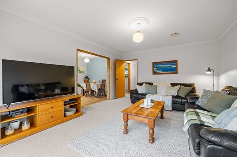 Photo of property in 8a Janet Street, Upper Riccarton, Christchurch, 8041