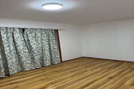 Photo of property in 60 Tatariki Street, Rosehill, Papakura, 2113