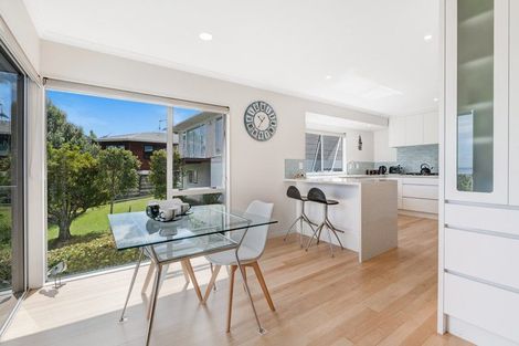 Photo of property in 1326 Whangaparaoa Road, Army Bay, Whangaparaoa, 0930