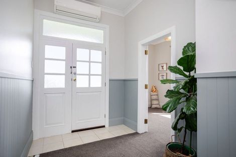 Photo of property in 12 Albert Street, Dannevirke, 4930