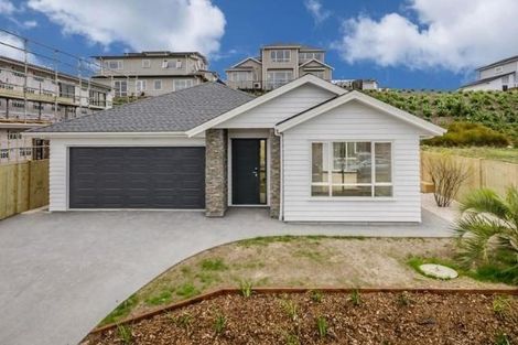 Photo of property in 27 Caldera Drive, Long Bay, Auckland, 0630