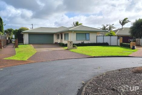 Photo of property in 22 Connemara Court, West Harbour, Auckland, 0618