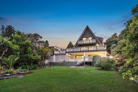 Photo of property in 4 Puketaha Road, Swanson, Auckland, 0816