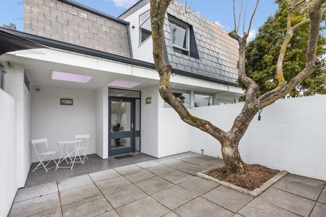 Photo of property in 138c Charles Street, Westshore, Napier, 4110